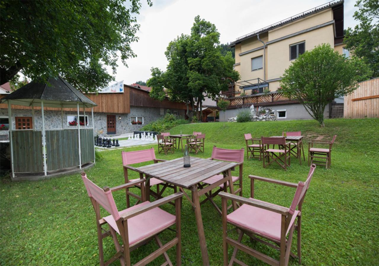 Klub Zlata Ribica Hotel Jesenice Exterior photo