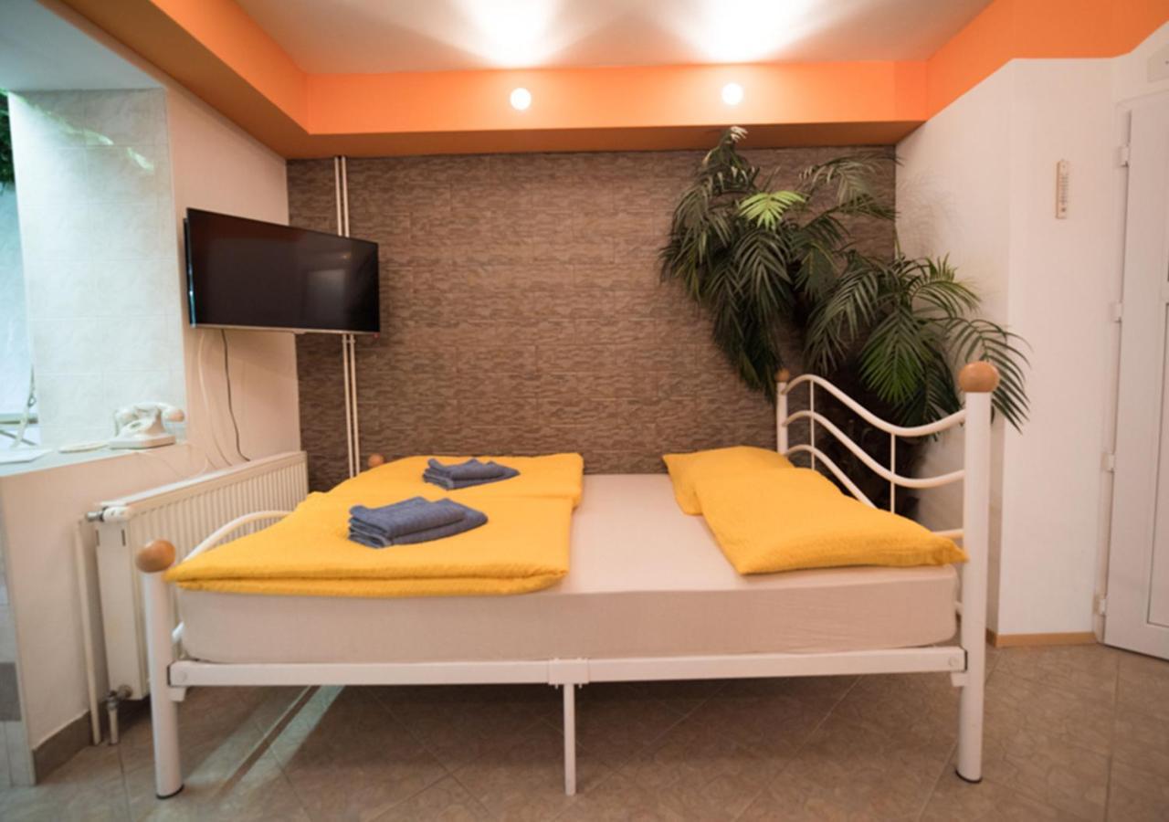 Klub Zlata Ribica Hotel Jesenice Exterior photo