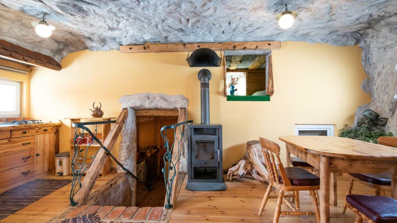Klub Zlata Ribica Hotel Jesenice Exterior photo